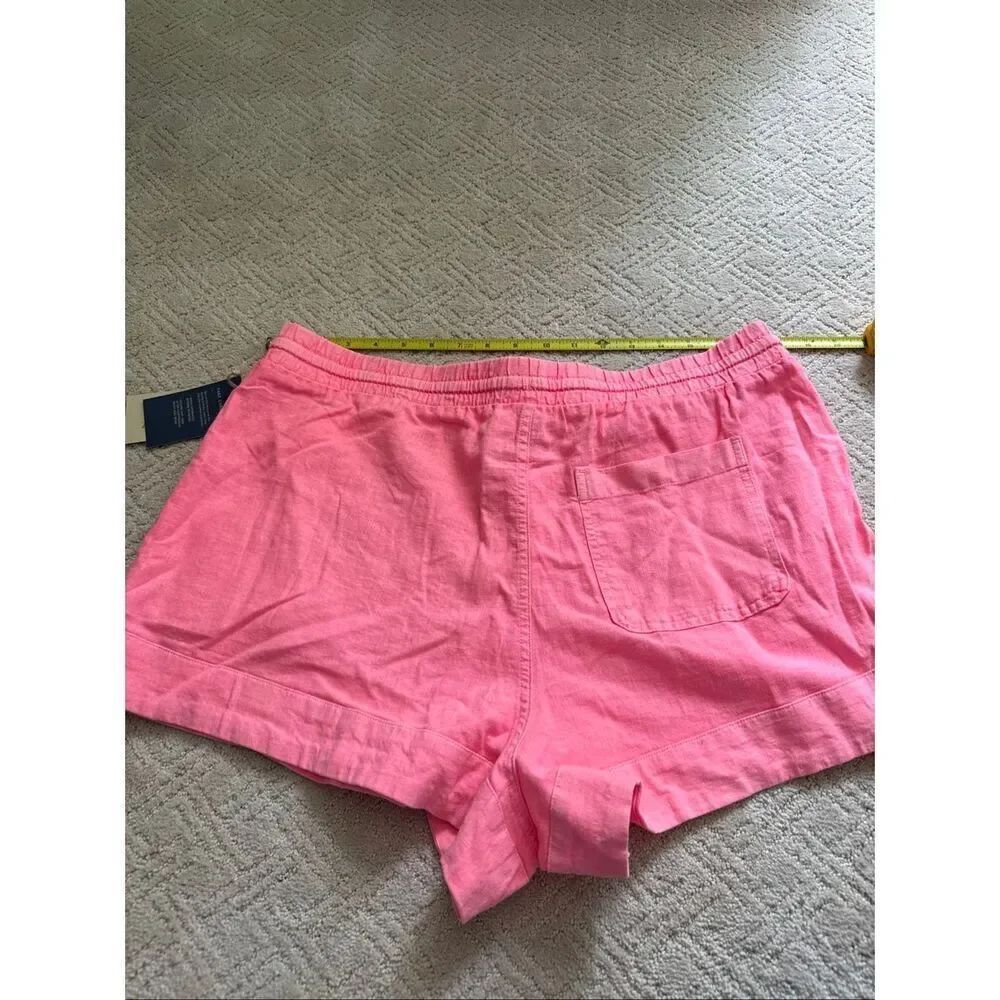 NWT Universal Thread Shorts - Picture 5 of 6